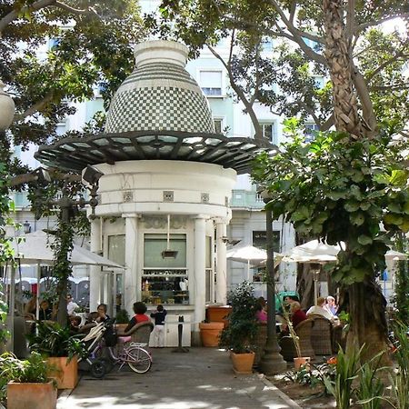 Belleza y Estética Modernista en pleno centro Alicante Exterior foto